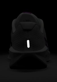 Nike Performance DOWNSHIFTER 13 - Cestná bežecká obuv - photon dust/black laser orange hyper violet white