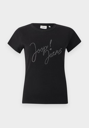 Svart ribbestrikket T-skjorte med korte ermer og rund hals, med teksten "Joop! Jeans" i små hvite nagler på brystet.