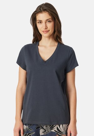 Dunkelgraues V-Ausschnitt T-Shirt mit kurzen Ärmeln, aus weichem Stoff gefertigt, mit einem lockeren Schnitt und minimalen Nähdetails.
