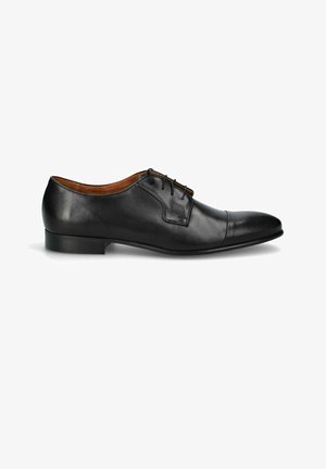 Schwarze Leder-Oxford-Schuhe mit glatter Oberfläche, runder Zehenform und Schnürsystem. Der niedrige Absatz und subtile Stichdetails vervollständigen das Design.