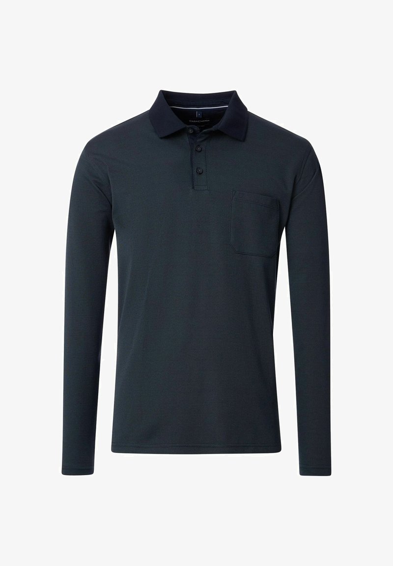 Ciemnoniebieska, długorękawowa koszulka polo wykonana z teksturowanej tkaniny, z trzema guzikami przy kołnierzy oraz kieszonką na piersi.