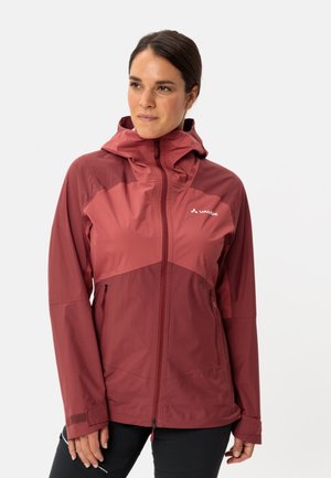 Rote wasserdichte Jacke mit Kapuze, mit kontrastierenden Panels, Reißverschlusstaschen und verstellbaren Bündchen. Hergestellt aus leichtem, atmungsaktivem Material.