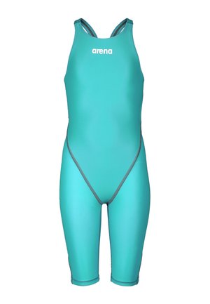 Traje de baño competitivo color turquesa hasta la rodilla, con finos tirantes en los hombros y logo blanco de "arena" en el pecho.