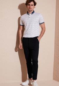 Buratti Polotričko - white