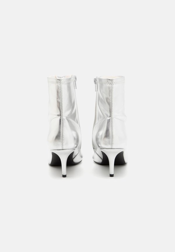 Classic ankle boots - silver4