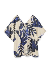 Korte mouwen, v-hals blouse in crème met een blauw tropisch bladenpatroon. Zachte, lichtgewicht stof; losse pasvorm met brede mouwen en een lichte bocht aan de zoom.