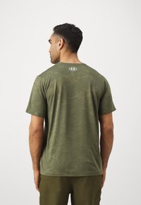 Under Armour VENT - T-shirt desportiva - marine od green/white