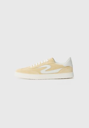 RUNAROUND  - Sneakers - cream/white