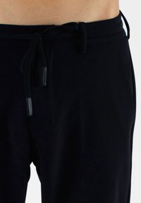 ACANFORA CASSANO czarny