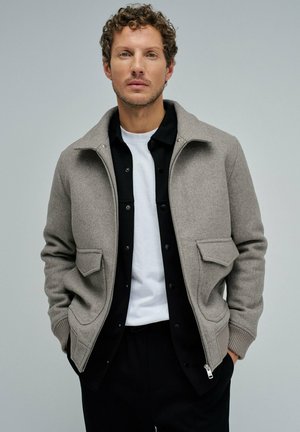 Chaqueta fina - beige