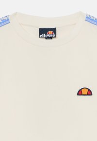 Miniatyrbilde 3