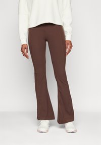 Sweaty Betty SUPER SOFT FLARE YOGA TROUSERS - Donji dijelovi trenirke - cacao brown