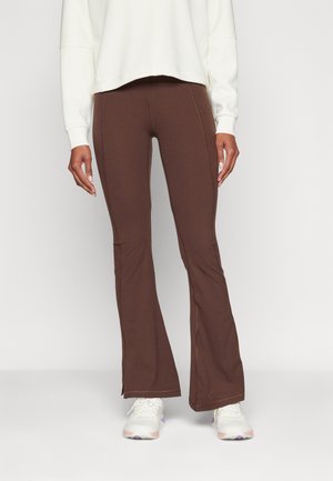 Sweaty Betty SUPER SOFT FLARE YOGA TROUSERS - Tracksuit bottoms - cacao brown