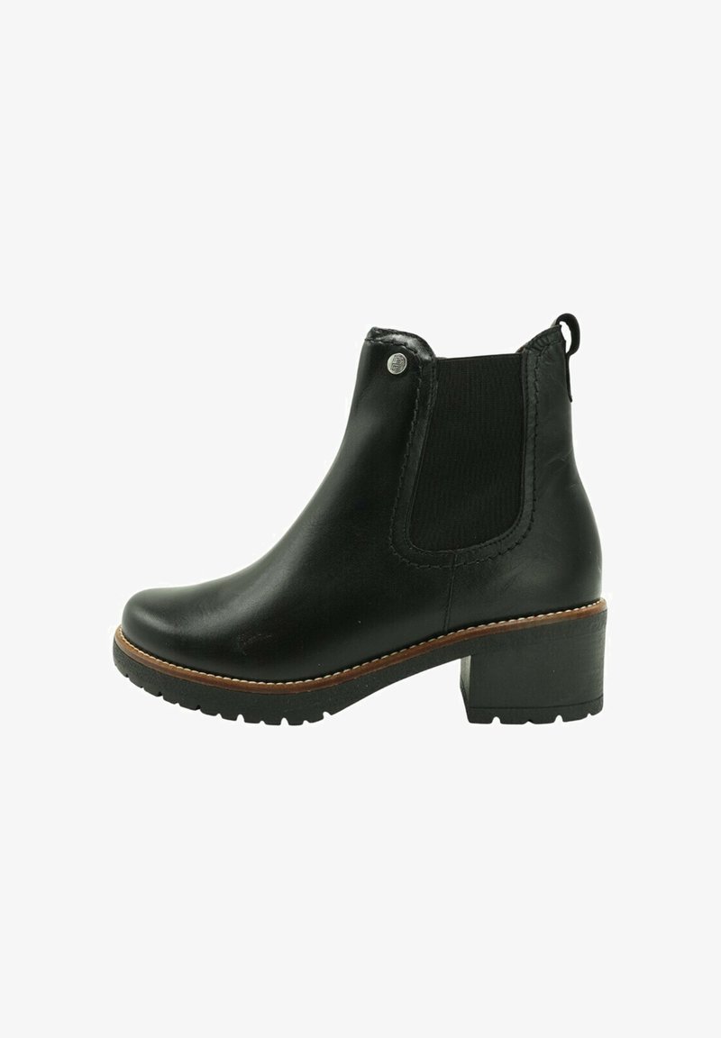 Botín negro de cuero hasta el tobillo con paneles laterales elásticos, punta redondeada y un tacón grueso. Presenta costuras sutiles y una tira decorativa en la parte trasera.