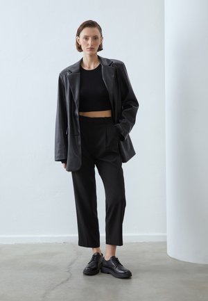 LEATHER - Derbies - black