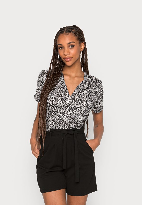 JDYLOTUS V NECK  - Print T-shirt - cloud dancer