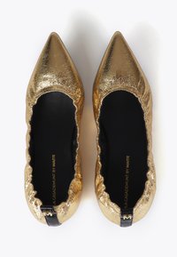 LOLA CASADEMUNT - Baleriny