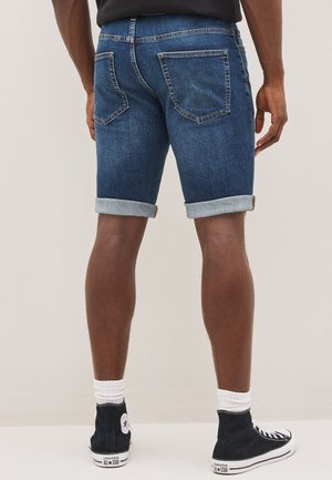 Next SLIM FIT STRETCH - Denimové šortky - mid blue