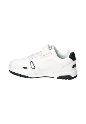 Biały niski sneaker z czarnymi akcentami, wiązany z przodu oraz z paskiem na rzep na wierzchu, przedstawiony na białym tle.