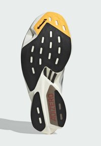 adidas Performance ADIZERO ADIOS PRO 3 - Utcai futócipők - ivory   iron metallic   crystal sand