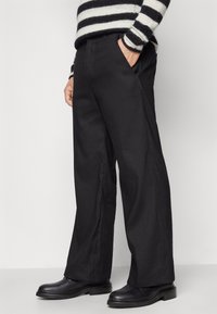 DRYKORN WYDER - Kelnės - black