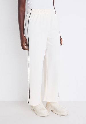 ONLY ONLLETT WIDE PANTS - Trousers - birch