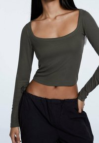 Stradivarius Trui - mottled green