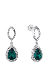 Tårformade örhängen med en central smaragdgrön ädelsten omgiven av klara kristaller, satta i silverfärgad metall, med en dekorativ filigrandesign.