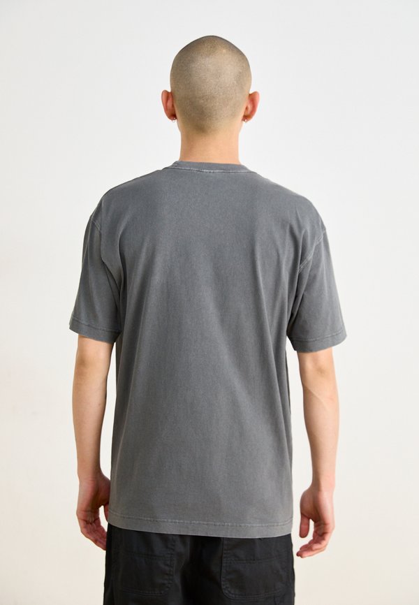 NELSON  - Basic T-shirt - graphite garment dyed4