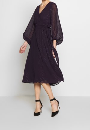 s.Oliver BLACK LABEL Vapaa-ajan mekko - dark purple
