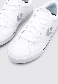 Converse Baskets basses - white
