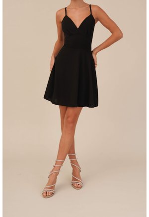 Cocktailjurk - black