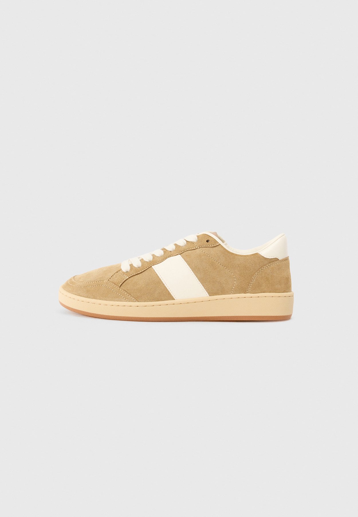 Sneaker low