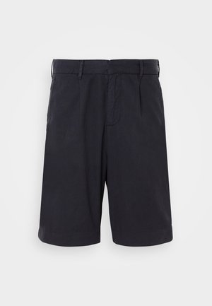 Tamnoplavog pamuka kratke hlače s ravnim prednjim dijelom, petljama za pojas, bočnim džepovima i opuštenim krojem, s glatkom teksturom i čistim dizajnom.