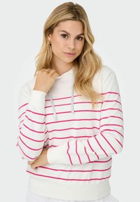 Felpa bianca con righe orizzontali rosa, dotata di cappuccio con coulisse, polsini e orlo a coste. Tessuto morbido con un design informale.