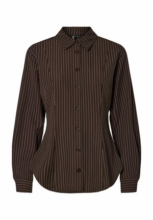 Chemise à manches longues rayée marron avec un col pointu et une fermeture boutonnée à l'avant. Présente des rayures blanches verticales et un ourlet arrondi pour une coupe décontractée.