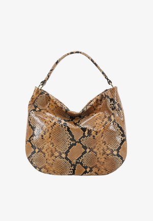 Sac à main imitation peau de serpent marron avec une forme souple, des motifs noirs contrastants et une poignée courbée. Texture lisse et brillante.