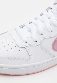 Nike Sportswear COURT BOROUGH MID 2 UNISEX - Visoke tenisice - white/pink glaze