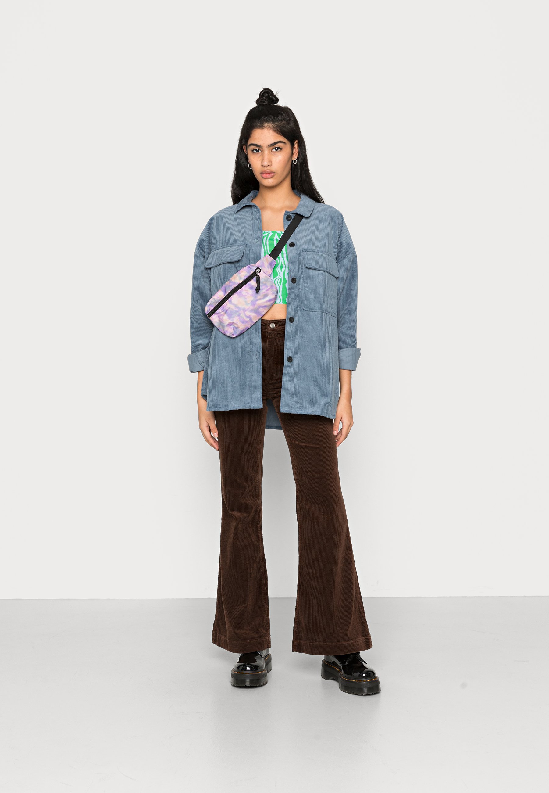 Rolla's EASTCOAST FLARE BROWN 