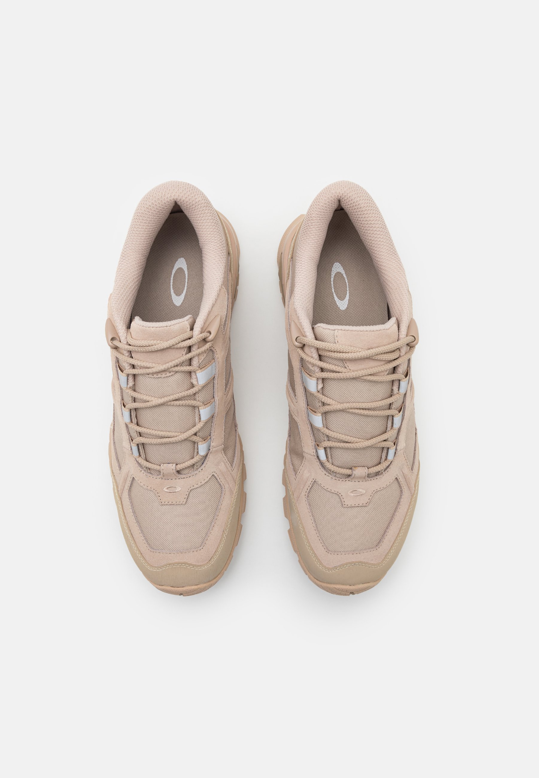 【OAKLEY】 Sierra Terrain Hummus BEIGE Oakley Men's Sierra Terrain Hummus Low Top Sneakers & Trainers