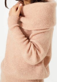 HALLHUBER Sweter