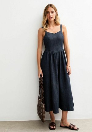 New Look V-WAIST MIDI - Denim dress - navy