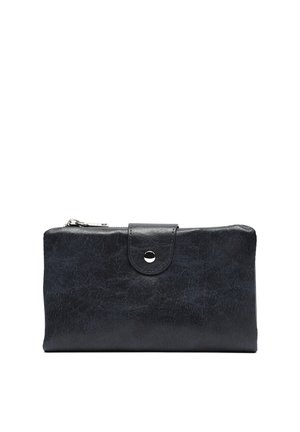 Czarny skórzany portfel z klapką na zatrzask i zapięciem na zamek, pokazany na białym tle.