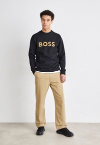 HUGO LEON RUNN - Trainers - black/gold