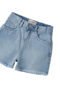 Pantalones cortos de mezclilla azul claro con dobladillo deshilachado, que cuentan con un cierre de botón frontal y dos bolsillos frontales. La etiqueta dice "ROY ROGER'S KIDSWEAR".