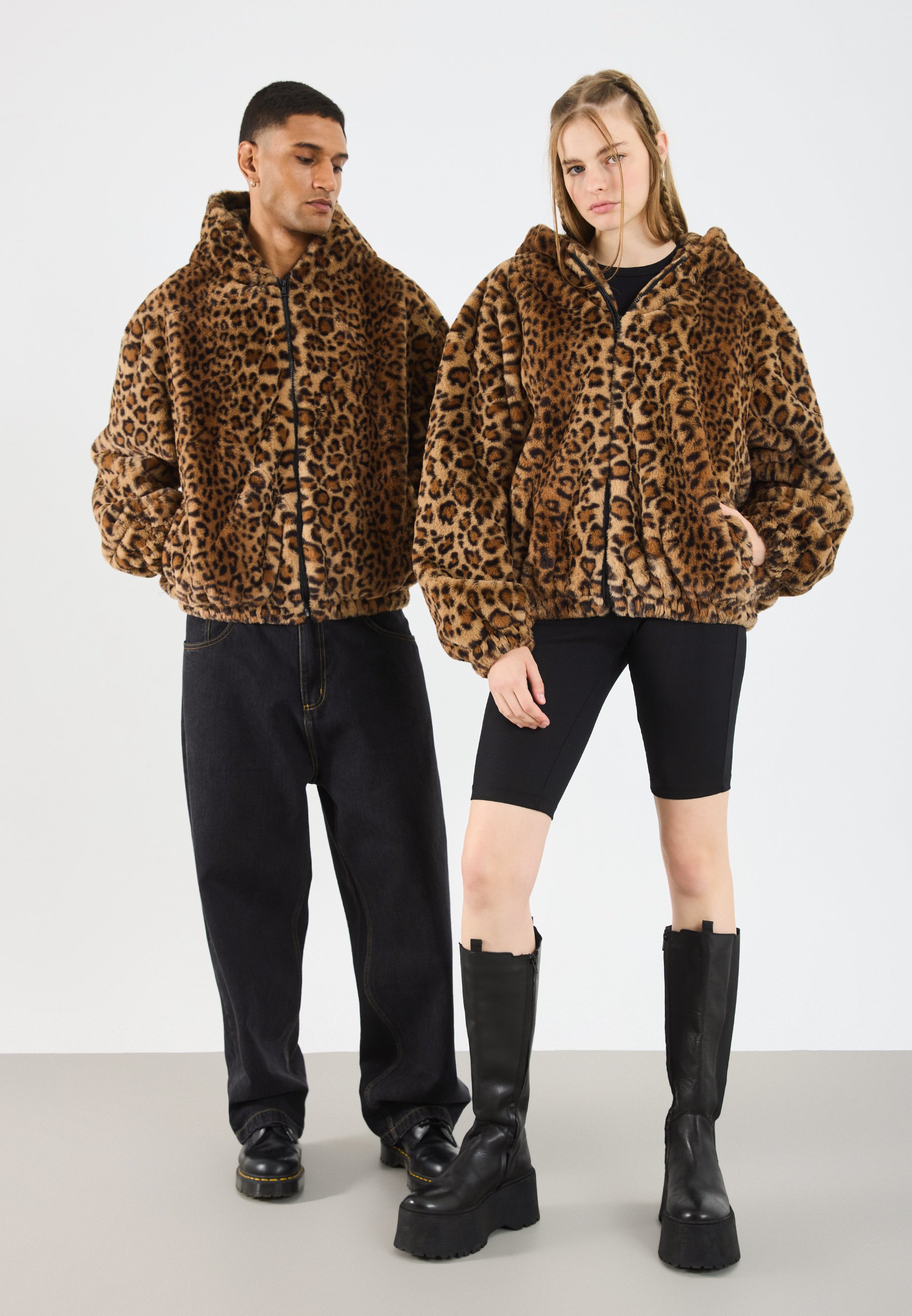 YOURTURN UNISEX OVERSIZED FIT FAUX FUR HOODED JACKET - Chaqueta de