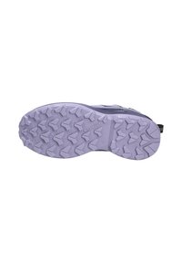 Sole di scarpa testurizzata viola con un modello di battistrada robusto e multidirezionale per una migliore aderenza. Presenta il logo del marchio e una costruzione resistente.