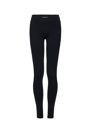 Czarne, dopasowane legginsy o pełnej długości z wysokim pasem z białym napisem "LAMANIA".