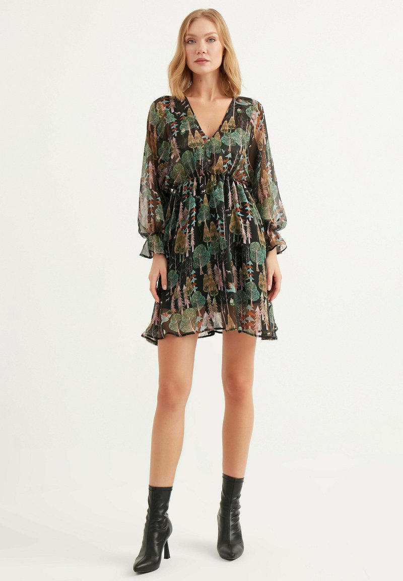 Herita BALLOON SLEEVE V NECK - Freizeitkleid - black