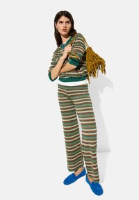 PARFOIS - Sweter